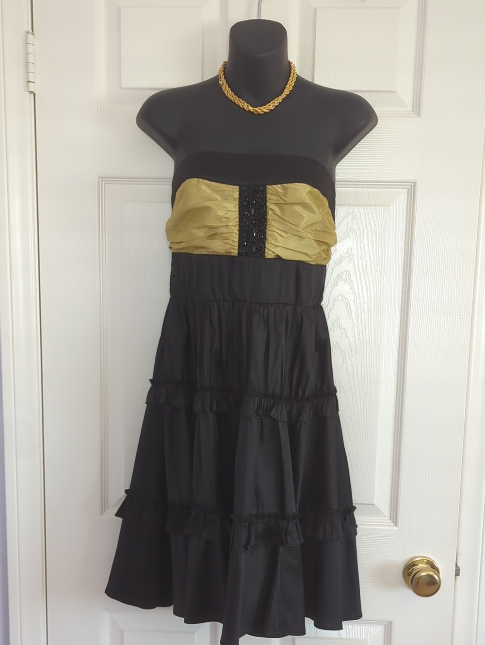 Strapless Ruffle Tier Cocktail Dress Size M
